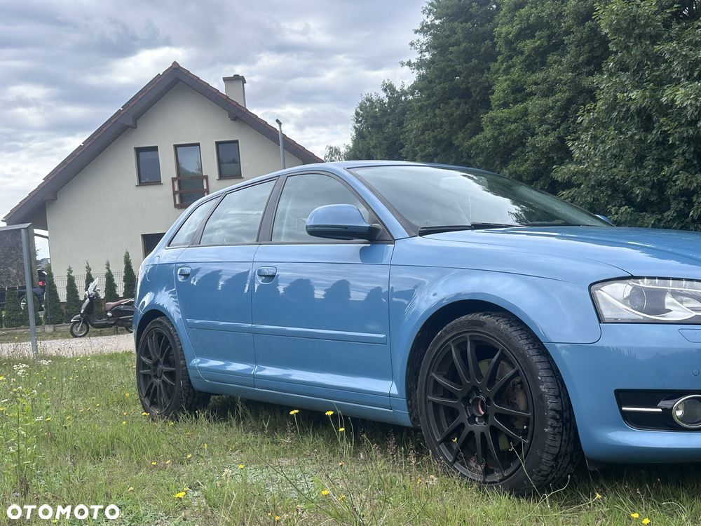 Audi A3 Sportback - 4