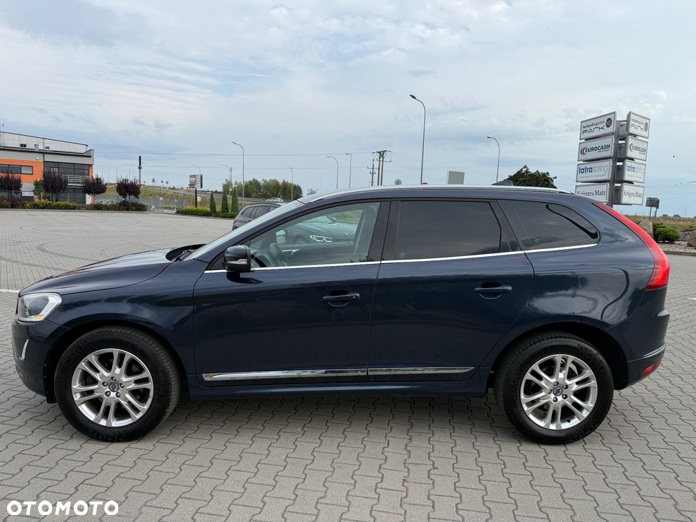Volvo XC 60 D5 AWD Geartronic Summum - 32