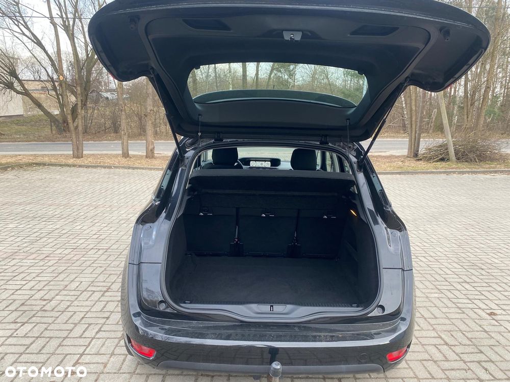 Citroën C4 1.6 HDi FAP Confort - 12