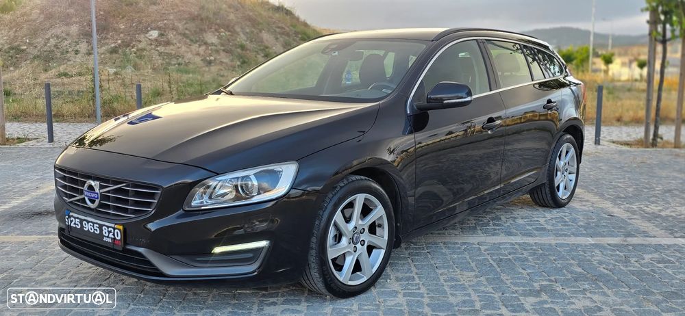 Volvo V60 2.0 D4 Momentum - 13