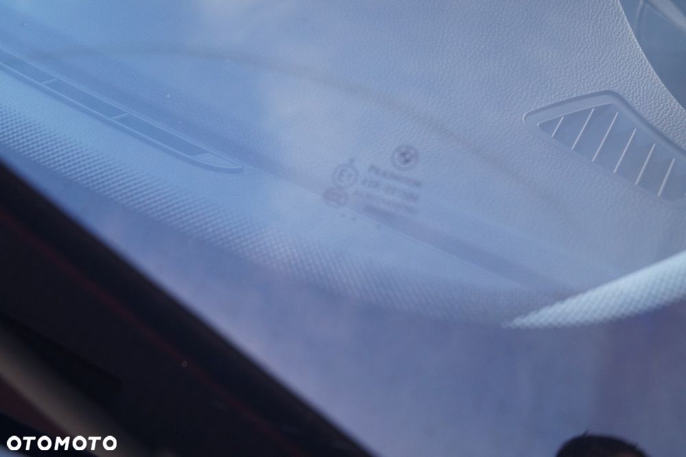 BMW Seria 3 318i Edition Exclusive - 38