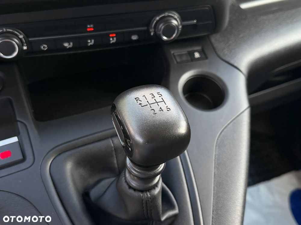 Citroën BERLINGO - 23