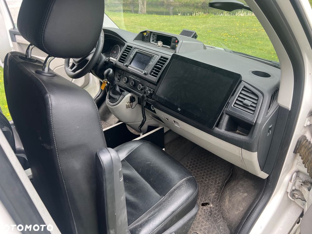 Volkswagen Transporter Caravelle DSG Kurz Highline - 15