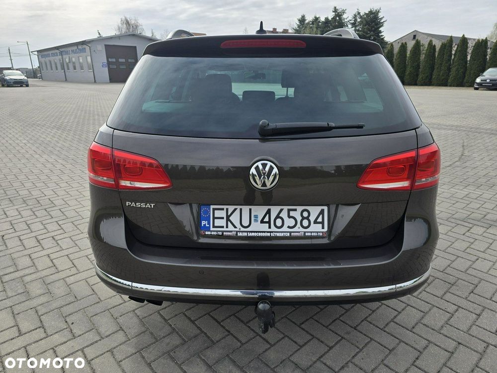 Volkswagen Passat - 14