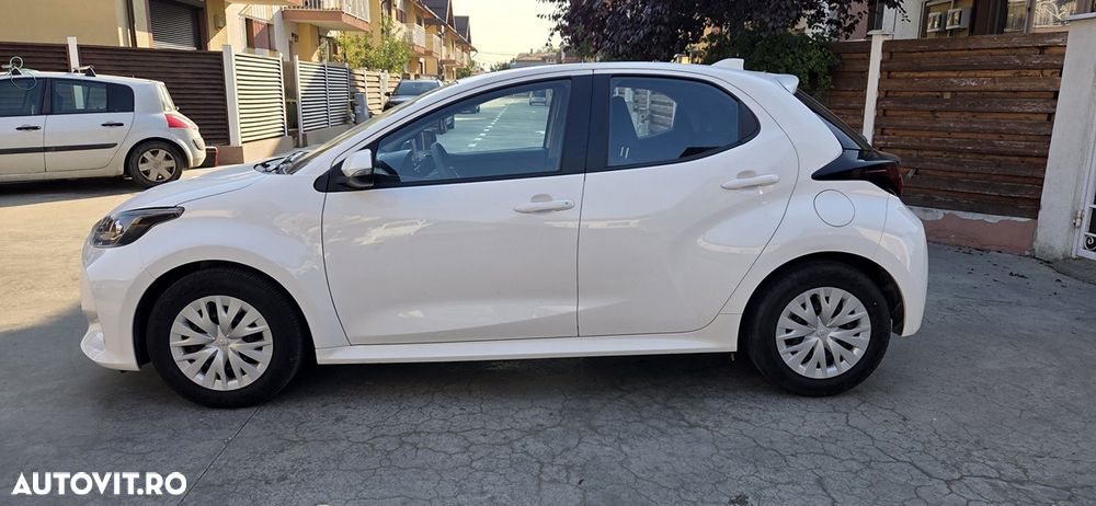Toyota Yaris 1.0 L Eco - 5