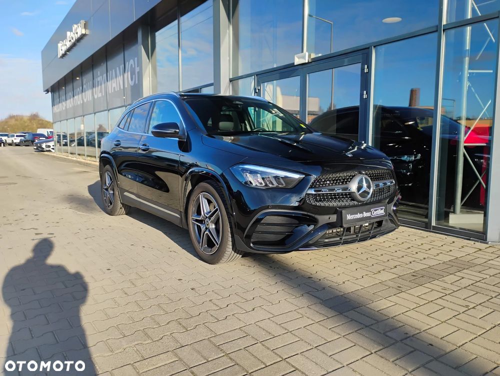 Mercedes-Benz GLA 200 AMG Line - 25