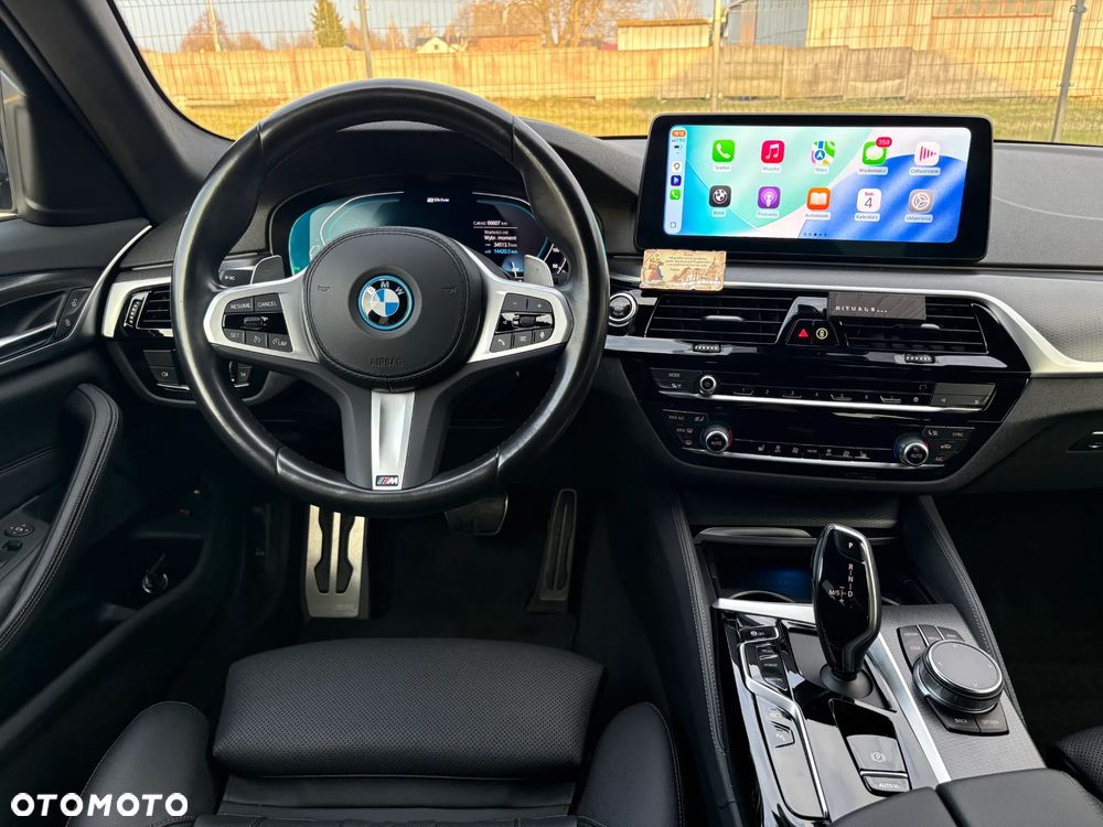 BMW Seria 5 530e xDrive - 16