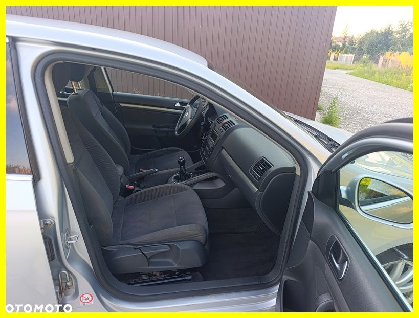 Volkswagen Jetta 2.0 TDI Comfortline - 10