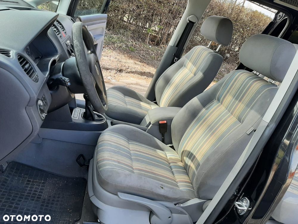 Volkswagen Caddy Life - 11