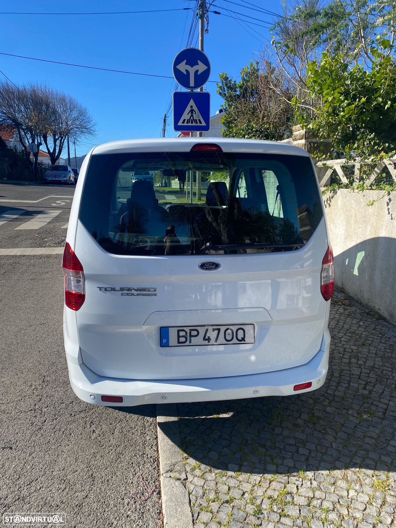 Ford Tourneo Courier 1.5 TDCi Ambiente - 8