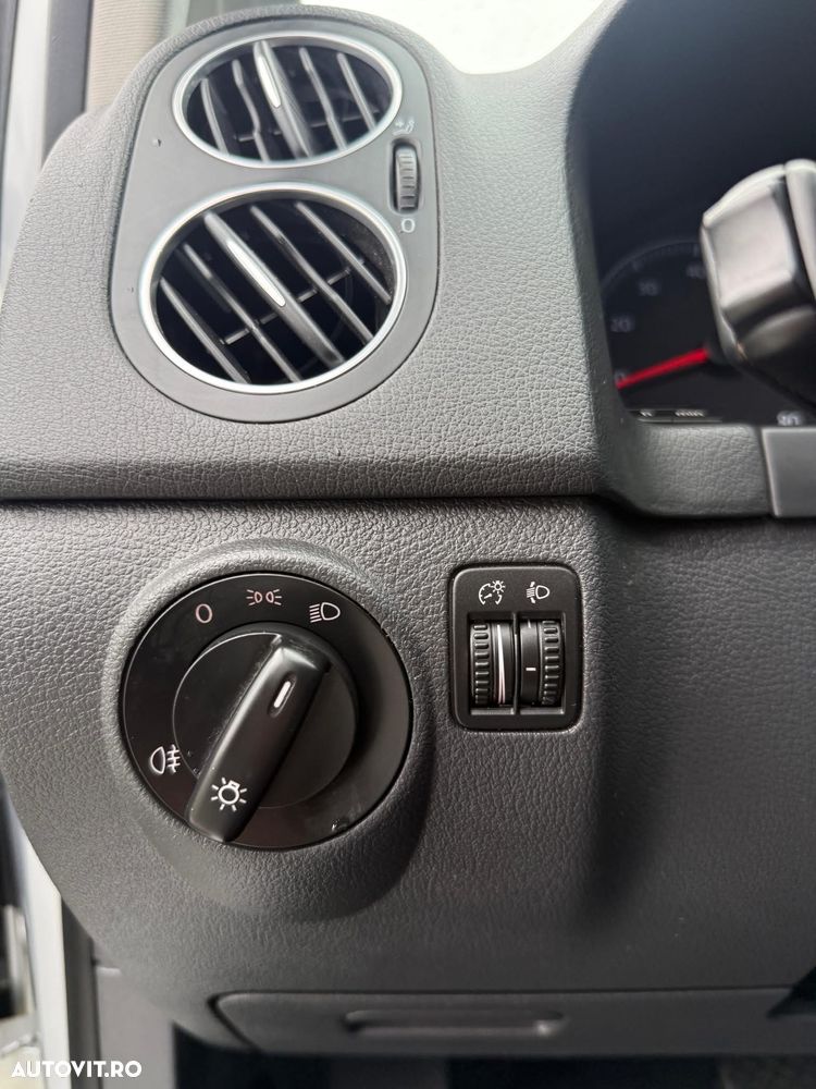 Volkswagen Golf - 12