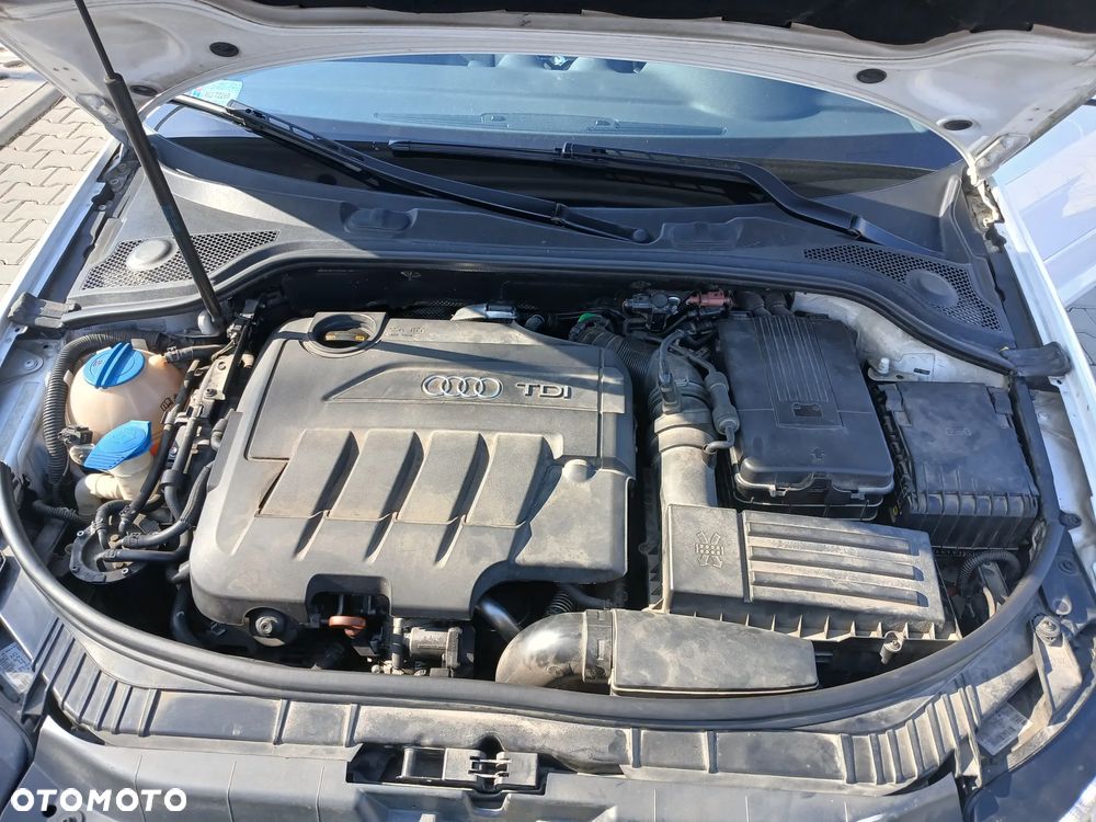 Audi A3 Sportback 2.0 TDI DPF Ambition - 12