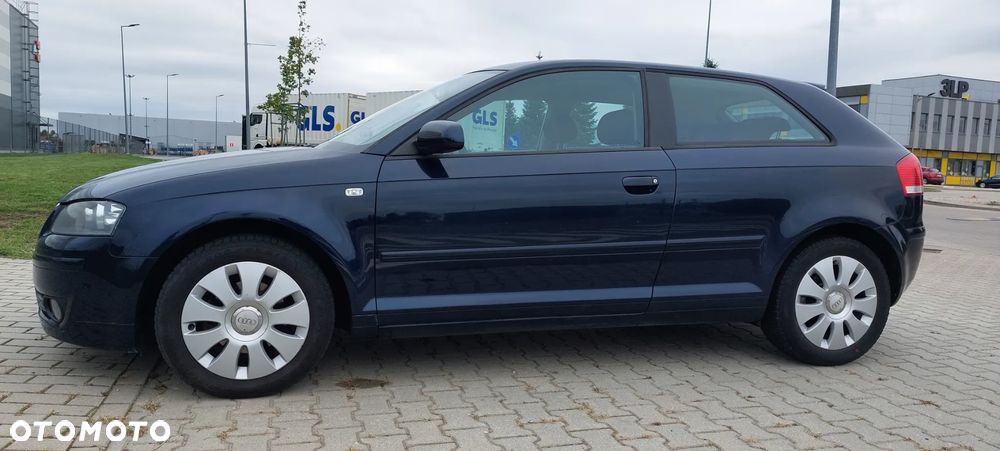Audi A3 1.6 Ambiente - 3