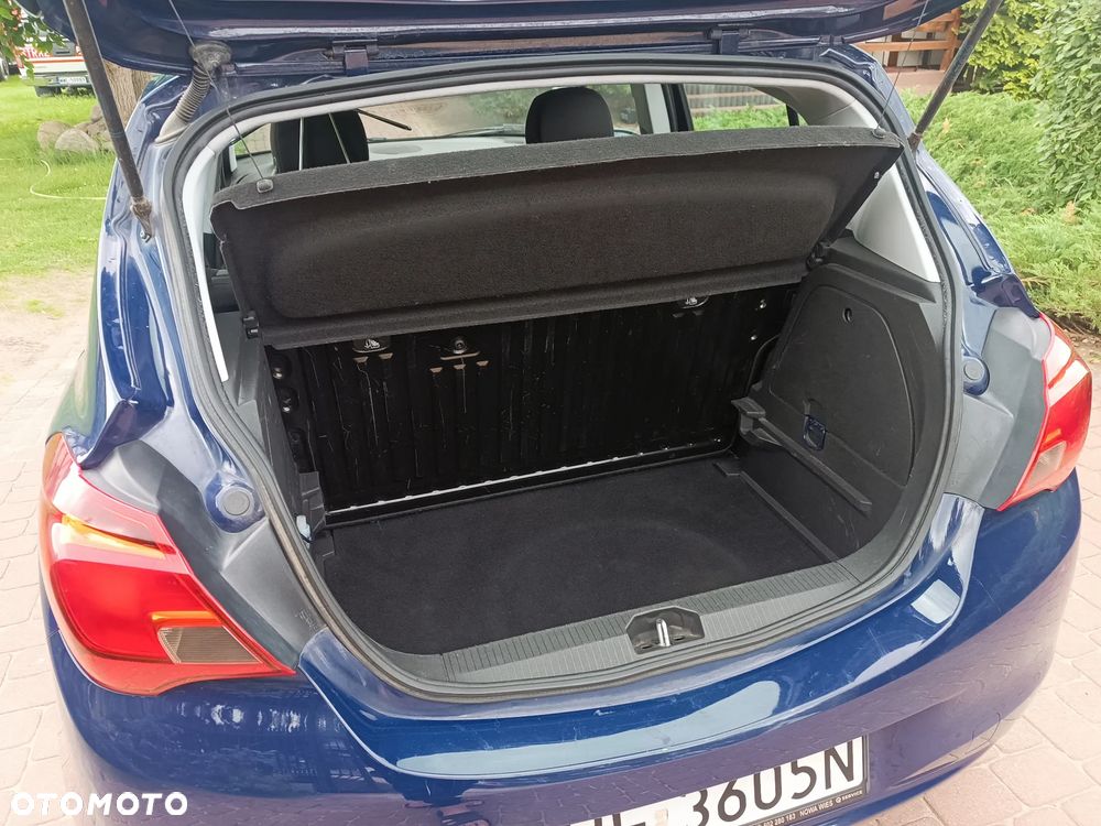 Opel Corsa 1.2 Cosmo - 24