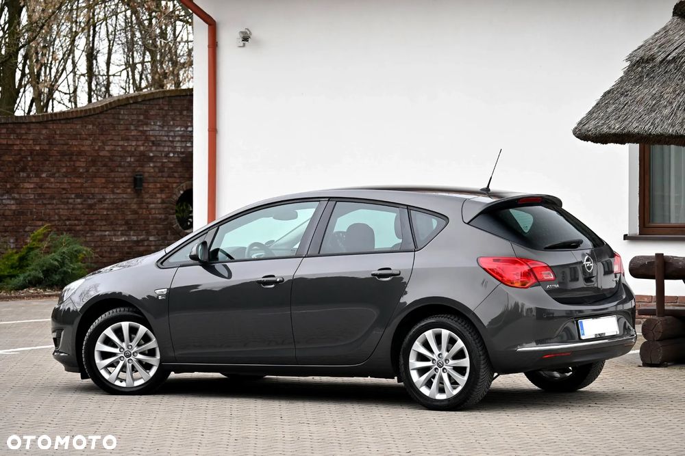 Opel Astra 1.4 T Cosmo S&S - 17