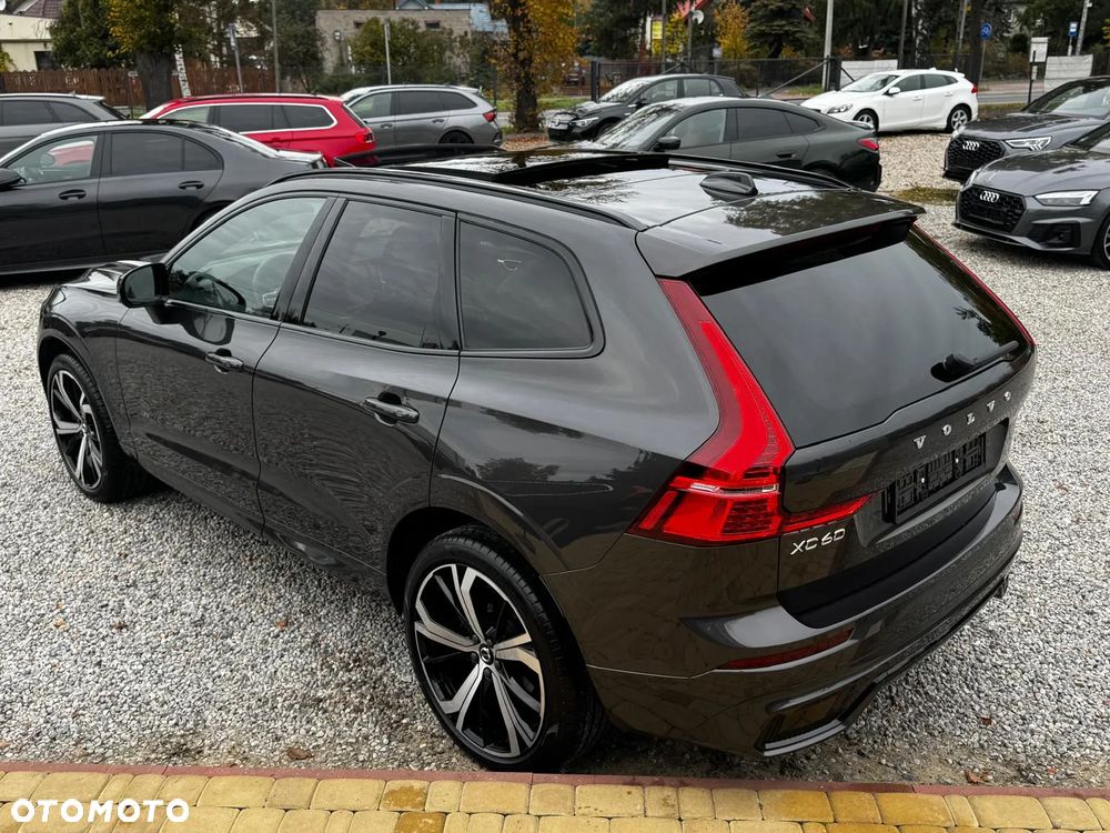 Volvo XC 60 B4 D AWD Plus Dark - 17