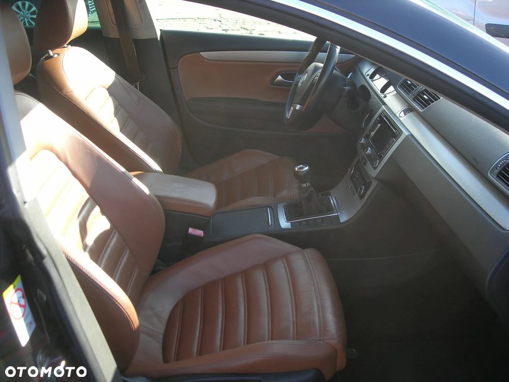 Volkswagen Passat CC 2.0 TDI DPF BMT - 22