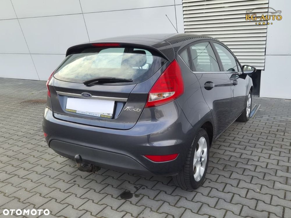 Ford Fiesta - 7