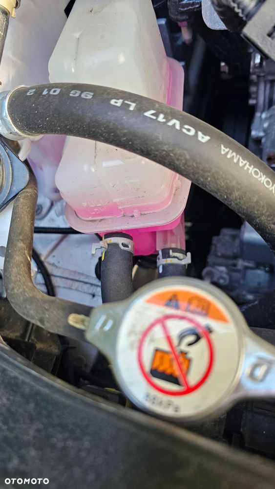 Toyota Camry 2.5 Hybrid Dynamic Force Executive e-CVT - 26