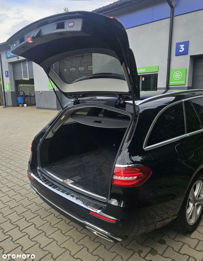 Mercedes-Benz Klasa E 200 4-Matic 9G-TRONIC - 13