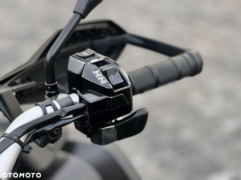 Can-Am Outlander Max - 12