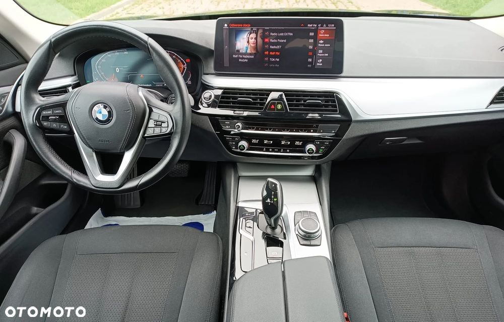 BMW Seria 5 520d MHEV - 12