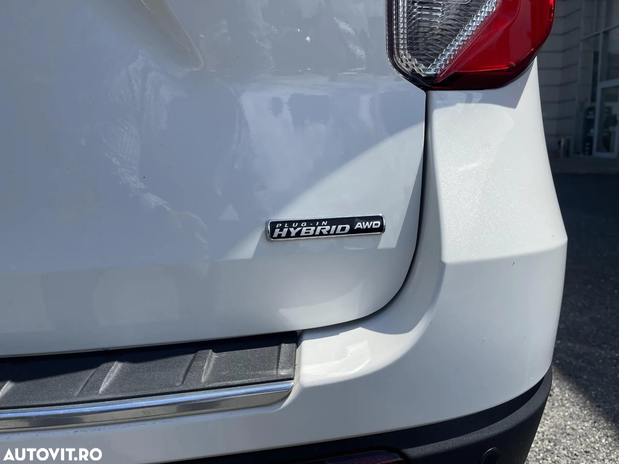 Ford Explorer 3.0 PHEV Platinum - 32