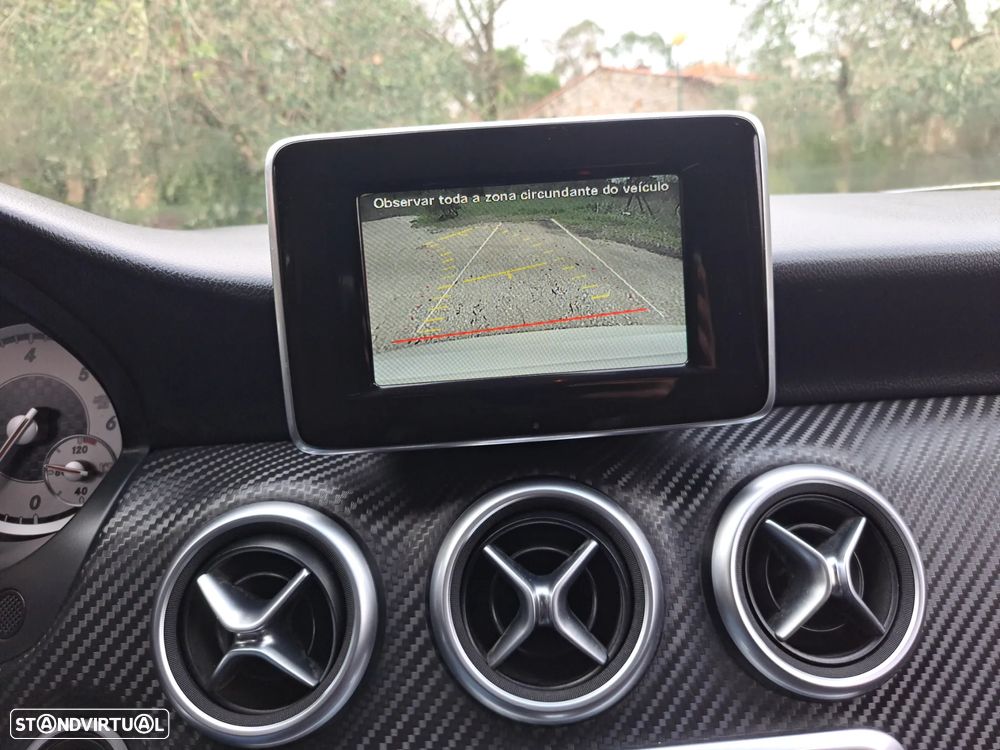 Mercedes-Benz A 180 CDI (BlueEFFICIENCY) Urban - 18