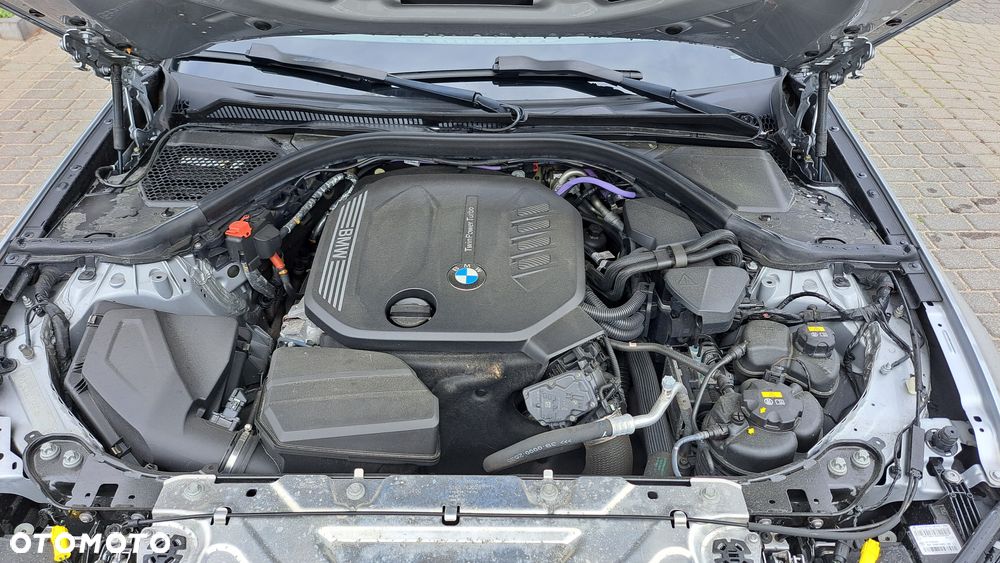 BMW Seria 3 318d - 35