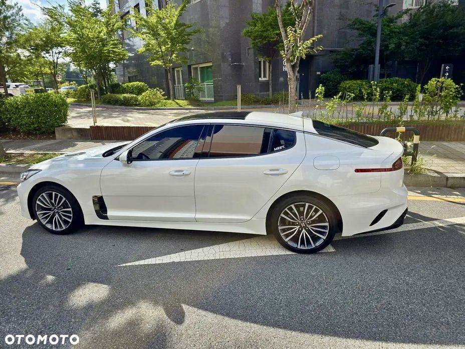 Kia Stinger 2.0 T-GDI GT Line - 5