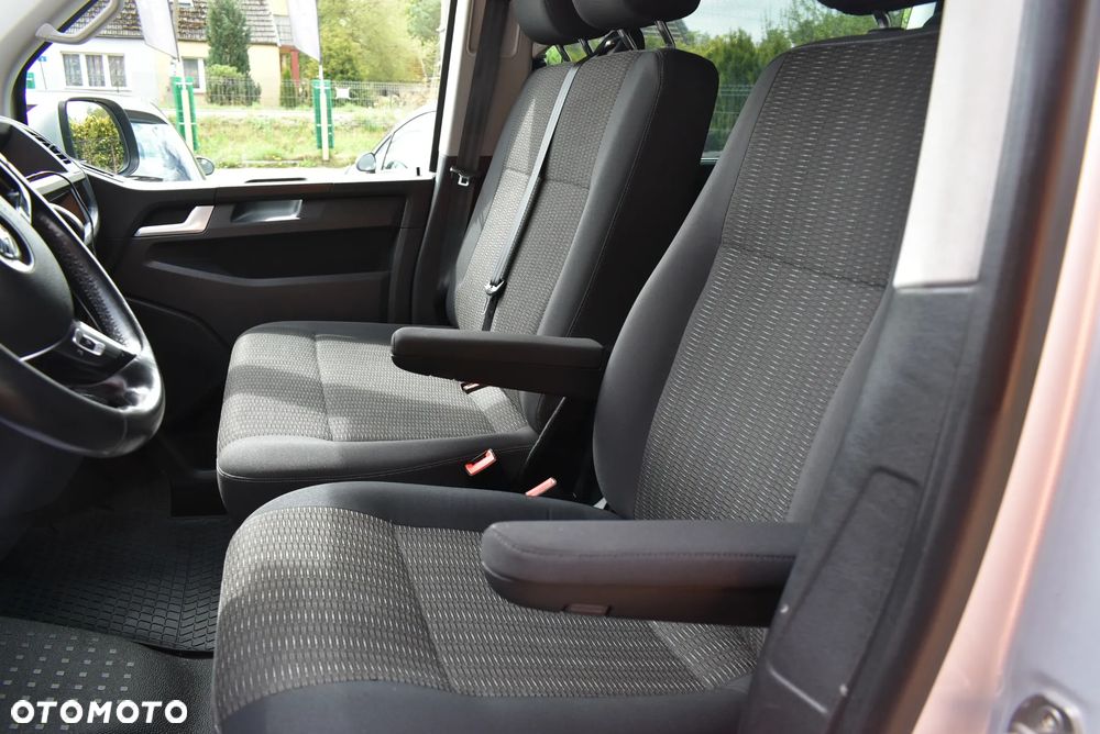 Volkswagen Caravelle 2.0 TDI L2 Comfortline DSG - 11