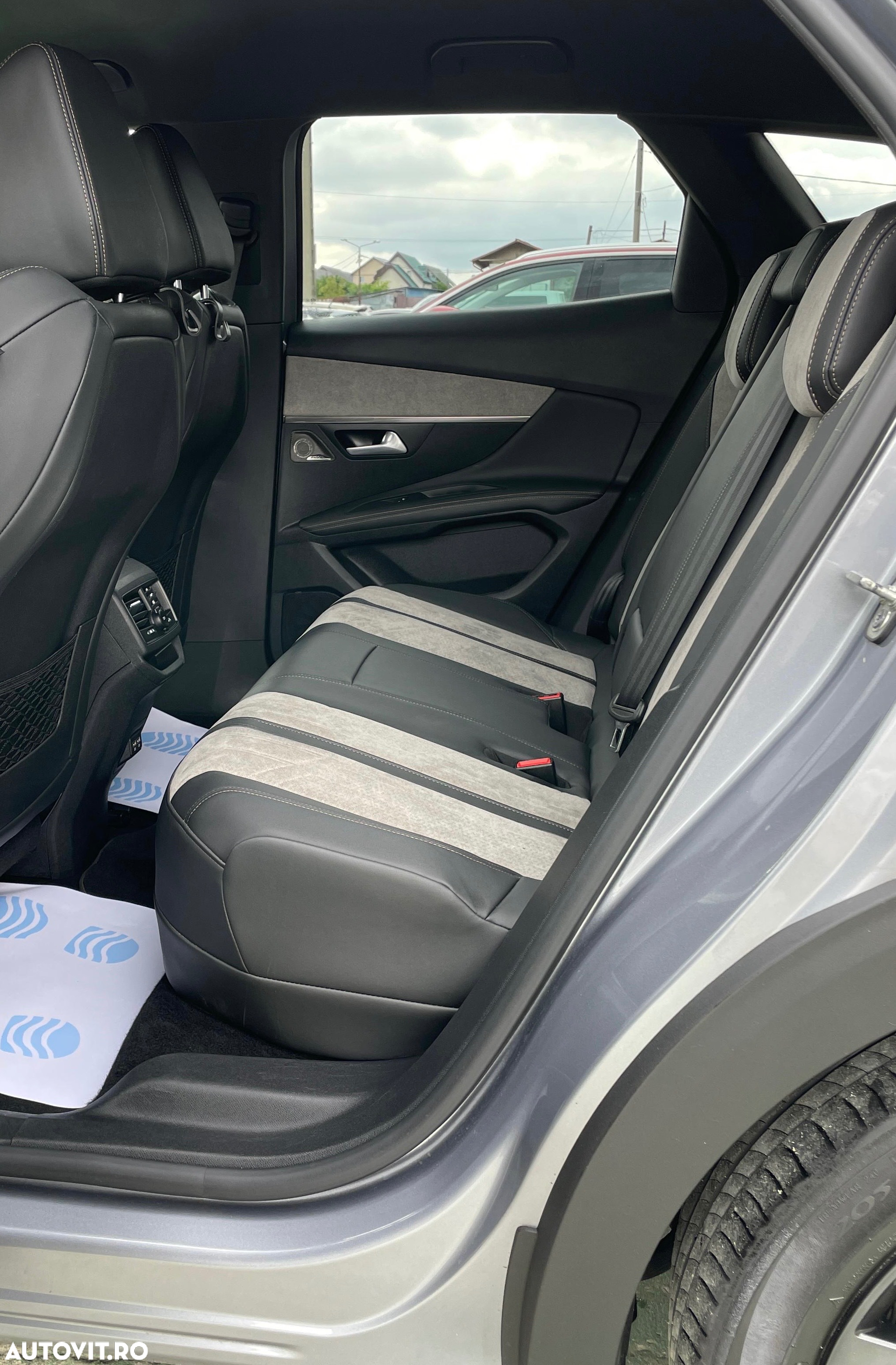 Peugeot 3008 PHEV EAT8 GT Pack - 29