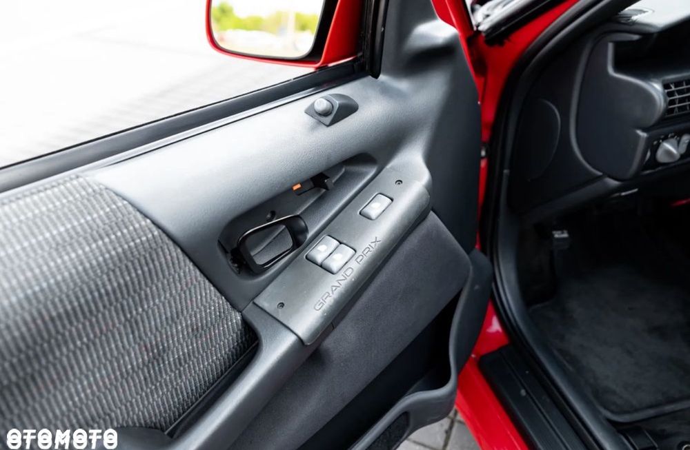 Pontiac Grand-Prix - 19