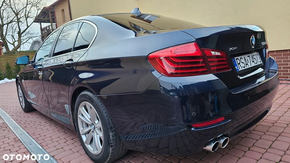 BMW Seria 5 528i xDrive Sport-Aut Luxury Line - 23