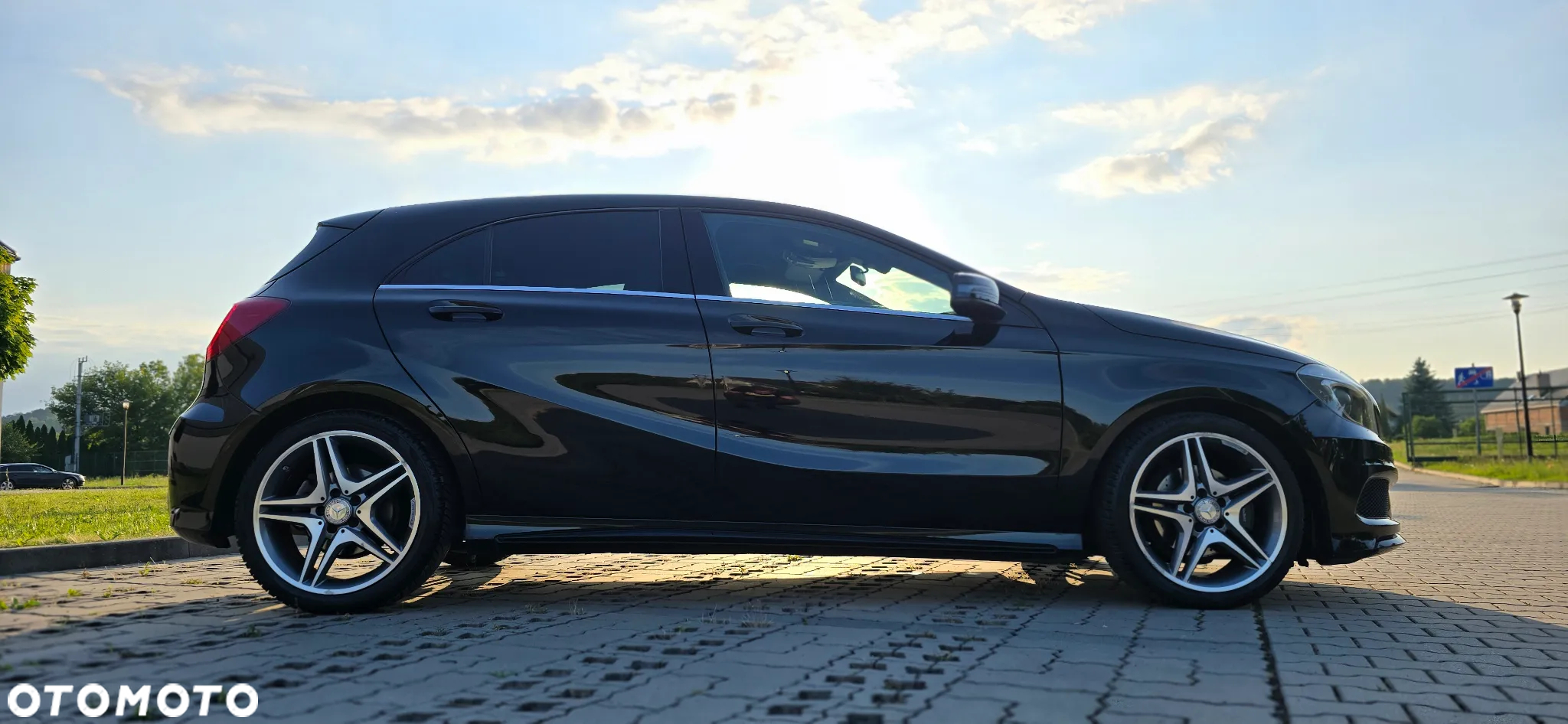 Mercedes-Benz Klasa A 180 AMG Line - 11