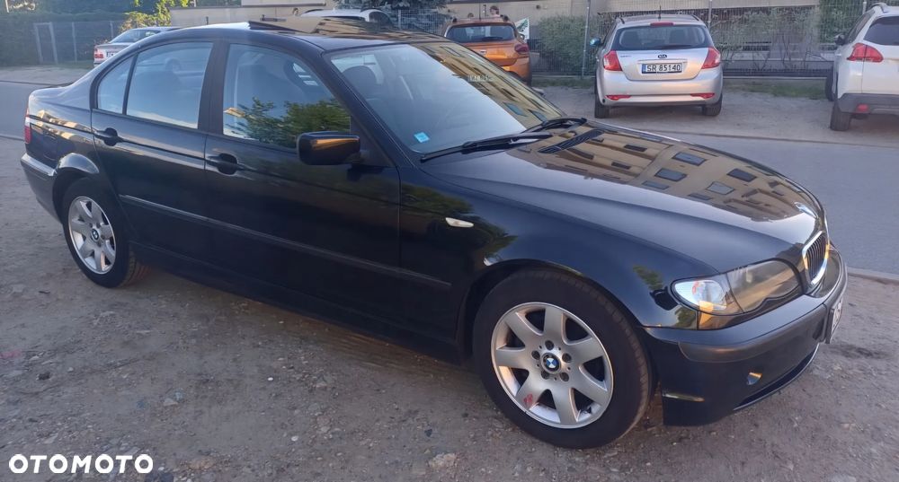 BMW Seria 3 318i - 5