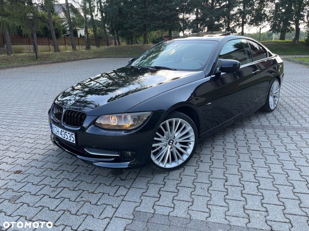 BMW Seria 3 320i - 11