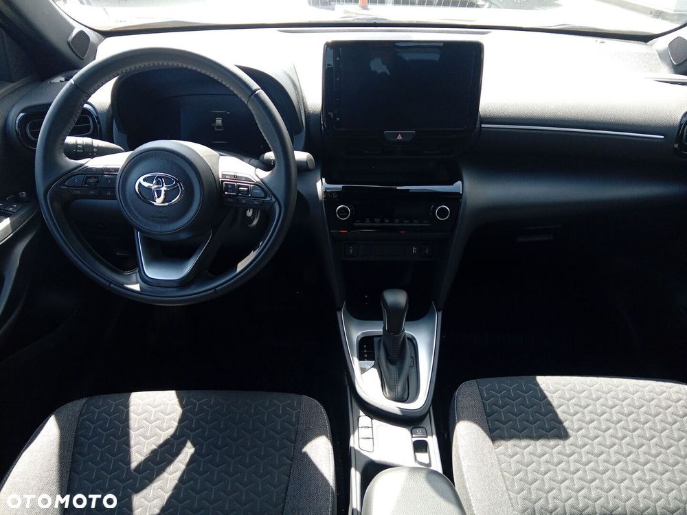 Toyota Yaris Cross - 15