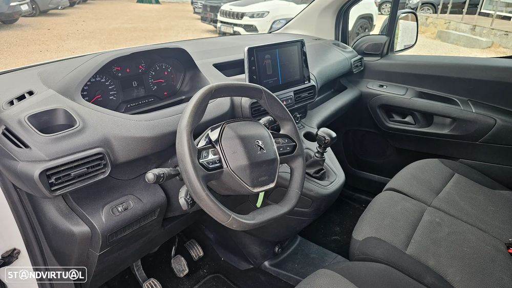 Peugeot Partner - 8