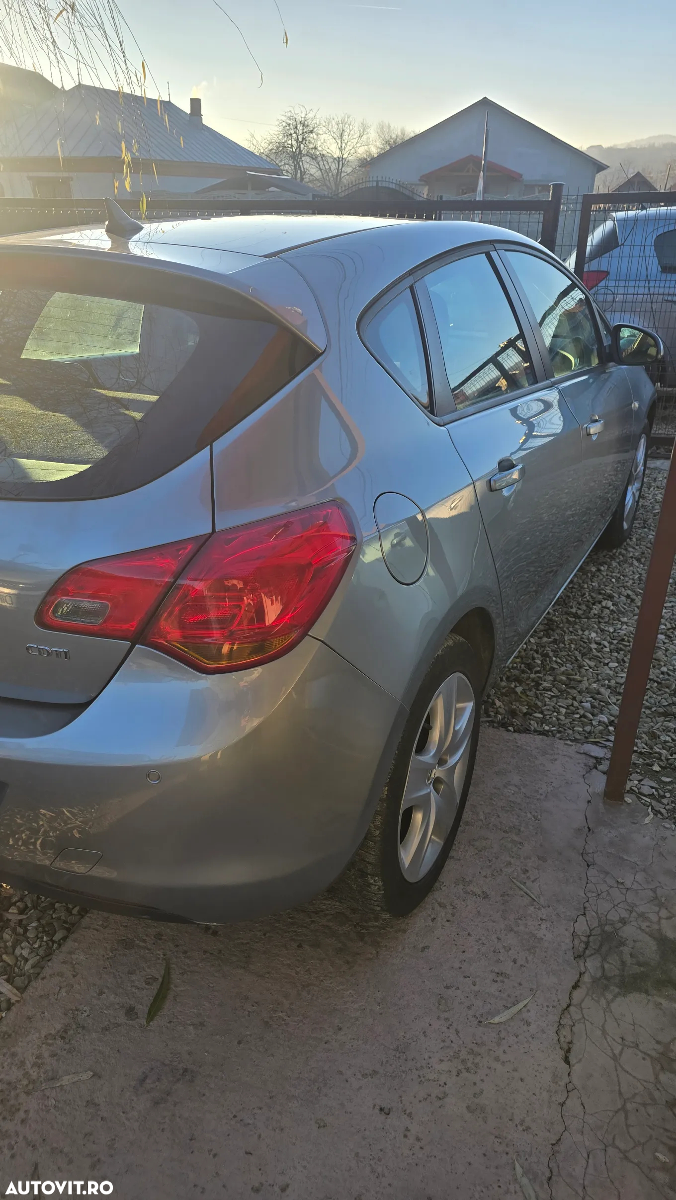Opel Astra 1.7 CDTI Cosmo - 4