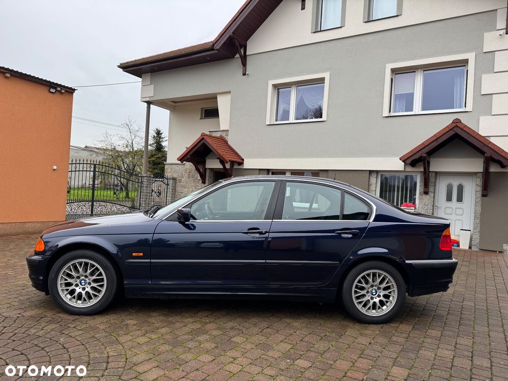 BMW Seria 3 ver-320i - 4