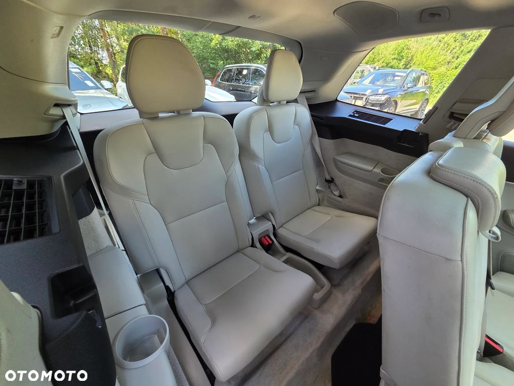 Volvo XC 90 T6 AWD Momentum 7os - 15