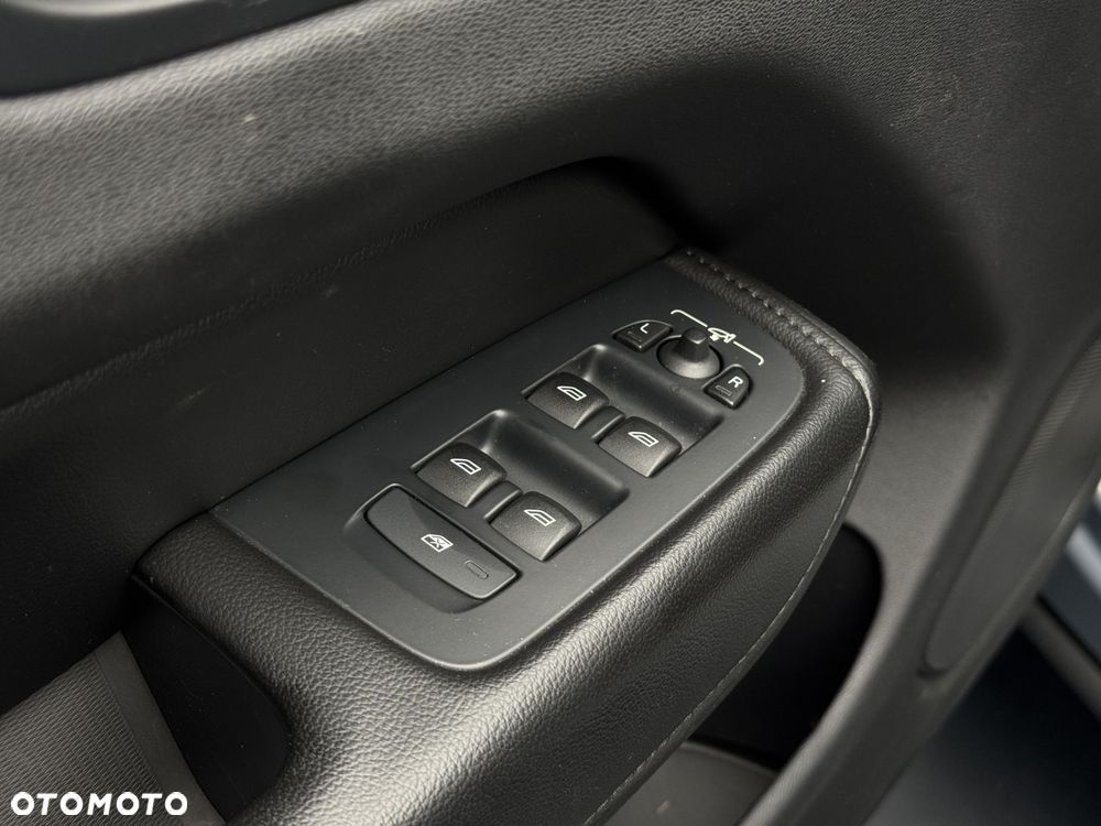 Volvo XC 60 T6 Plug-In Hybrid AWD Inscription - 23