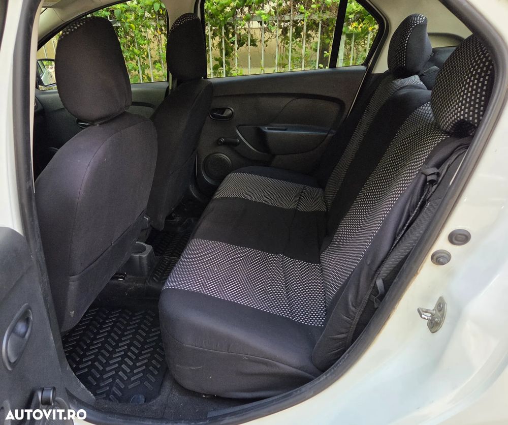 Dacia Logan 0.9 TCe Laureate - 4