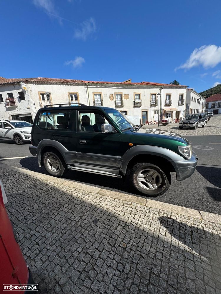 Toyota Land Cruiser - 2