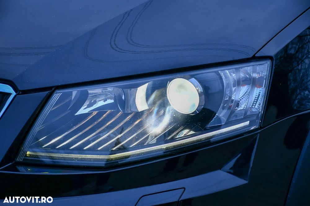 Skoda Octavia 2.0 TDI 4x4 DSG Scout - 15