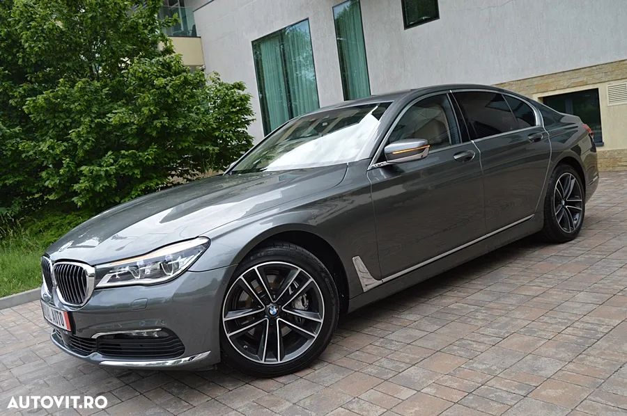 BMW Seria 7 730d xDrive - 23