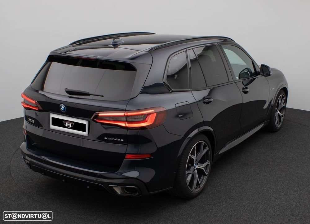 BMW X5 45 e xDrive Pack M — fotografia 2