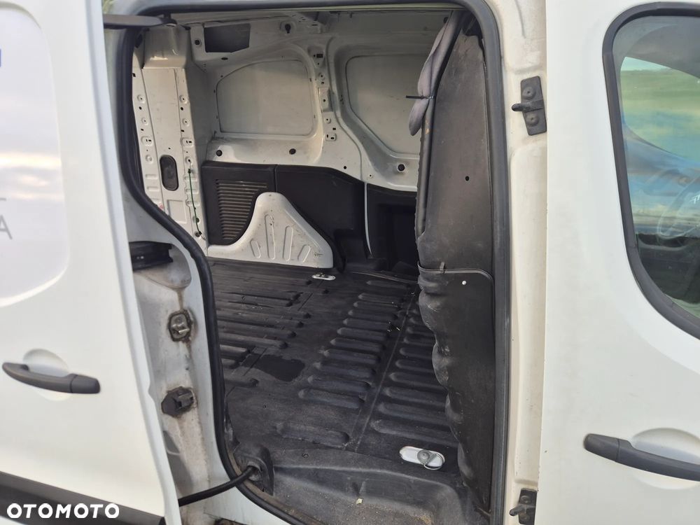 Citroën BERLINGO - 10