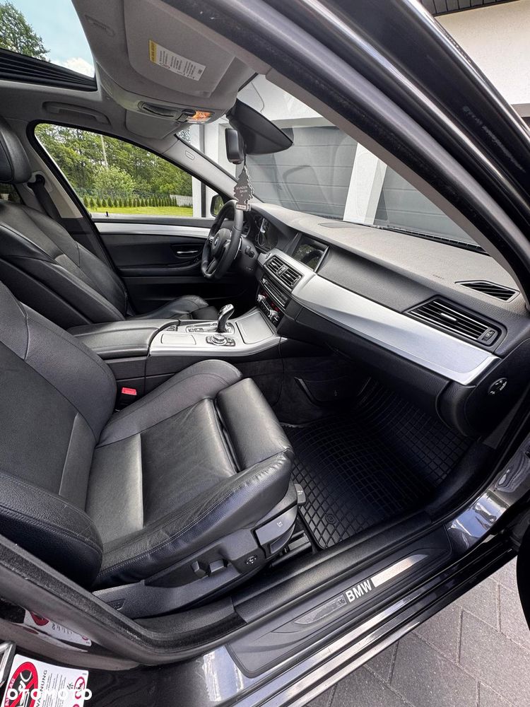 BMW Seria 5 525d - 15